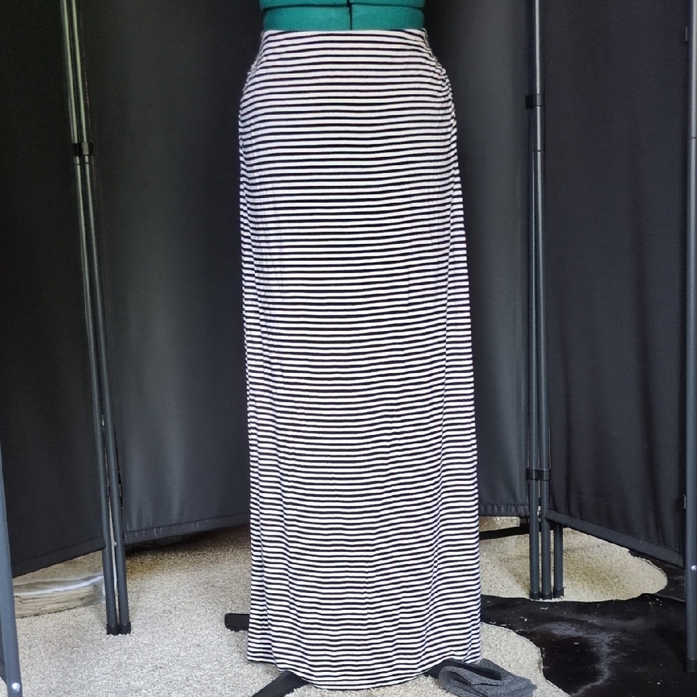 Premise Black and White Maxi Pencil Skirt